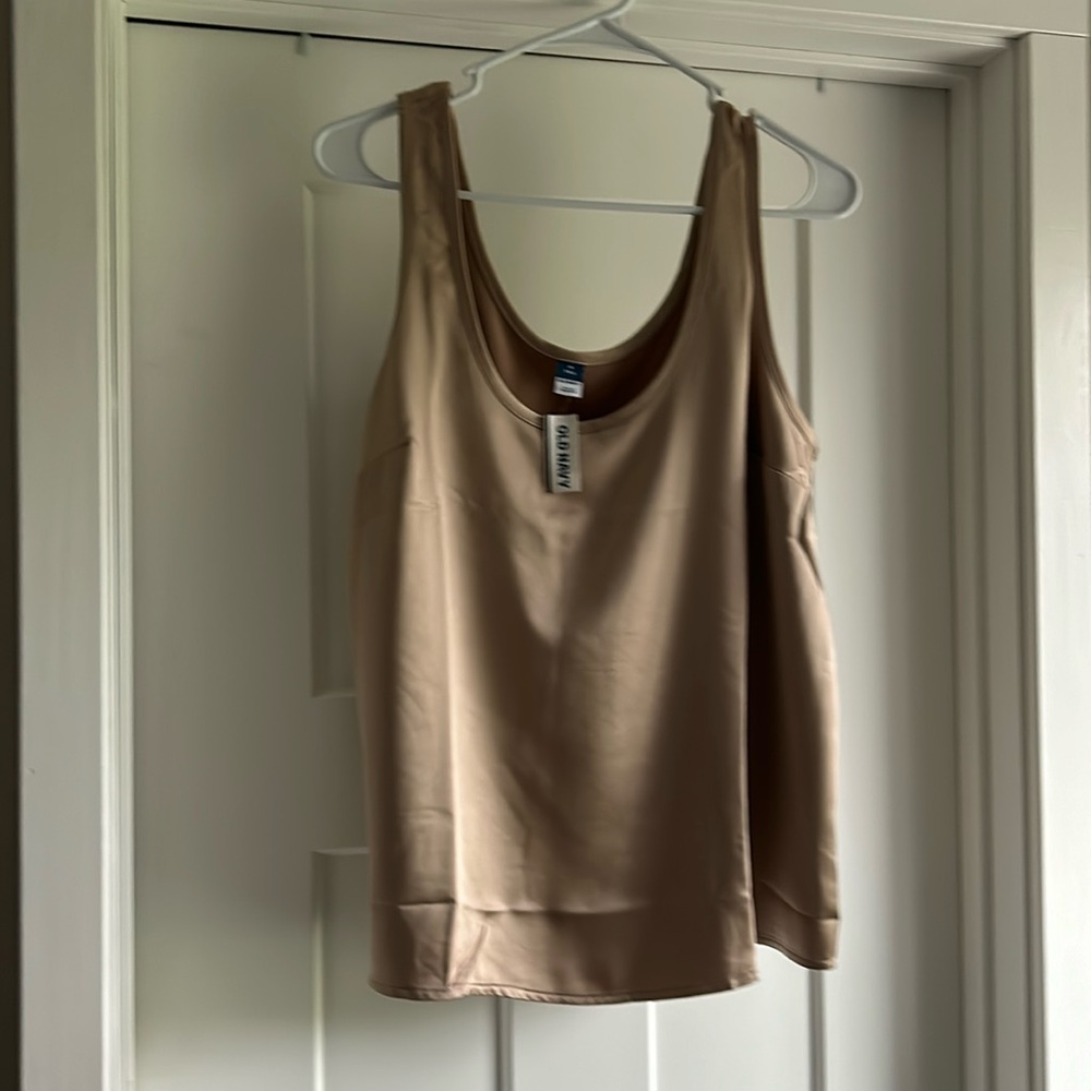 (5 for $20) NWT Old Navy Women’s Tank Top Sz M Tall